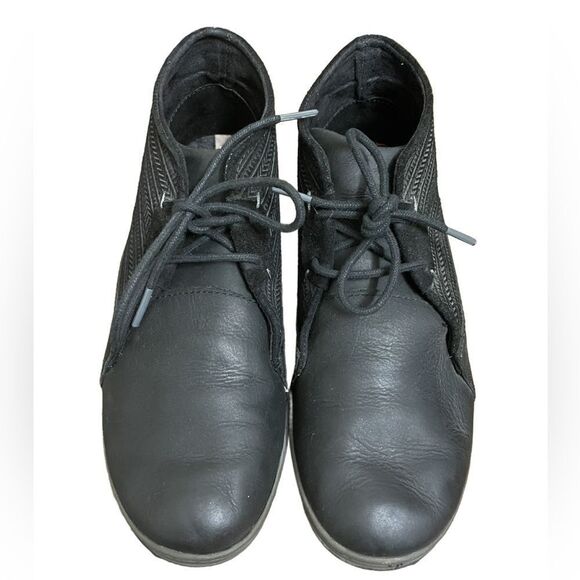 Merrell Black Ashland Chukka Ankle Boots w/Embossed Artesian Designs (Size: 7.5) - Picture 12 of 13